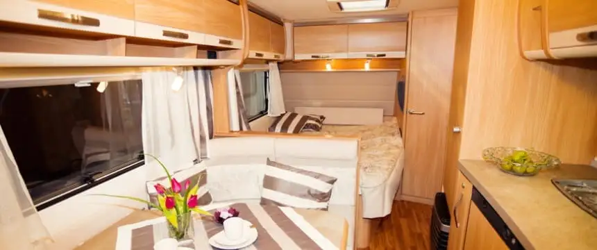 bett schlafraum wohnmobil fotolia 69217066