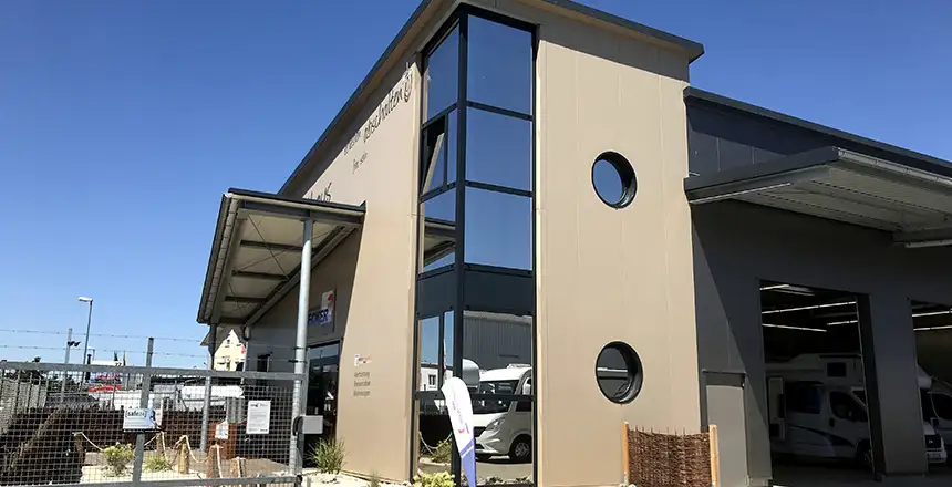 Stationsansicht Wohnwagen Becker in Kassel