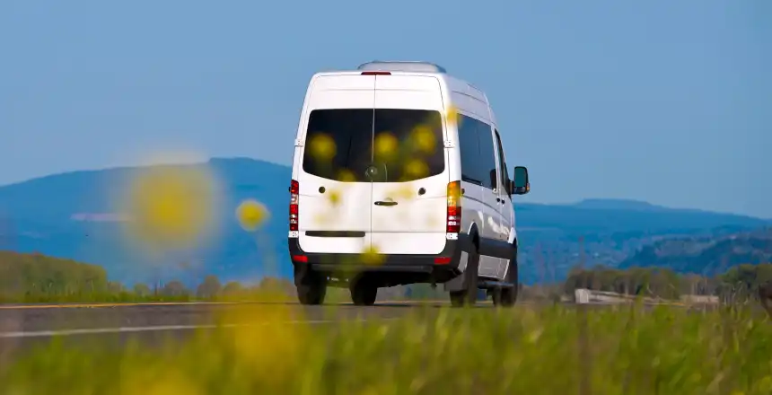 minivan-kleinbus Personentransporter als 9-Sitzer, 8-Sitzer oder 7-Sitzer
