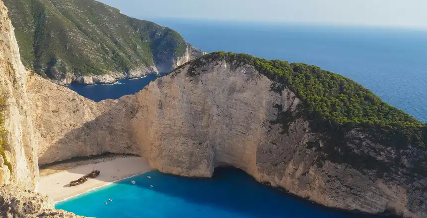 Blick auf die Navagio-Bucht, Zakynthos