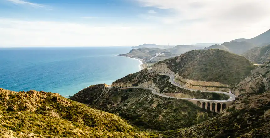 Serpentinenstra&szlig;en an der K&uuml;ste von Mojacar, Andalusien