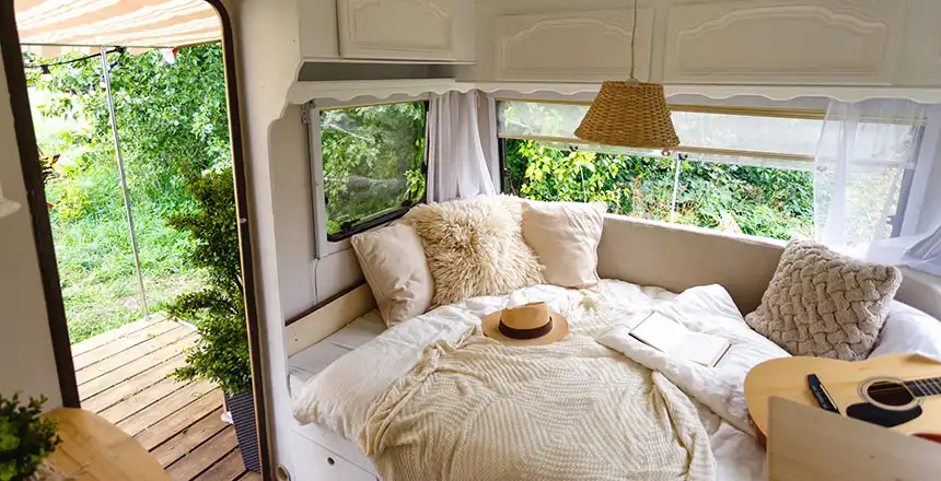 672dc768c8ef-gemuetlichkeit-im-camper gemütlichkeit im camper