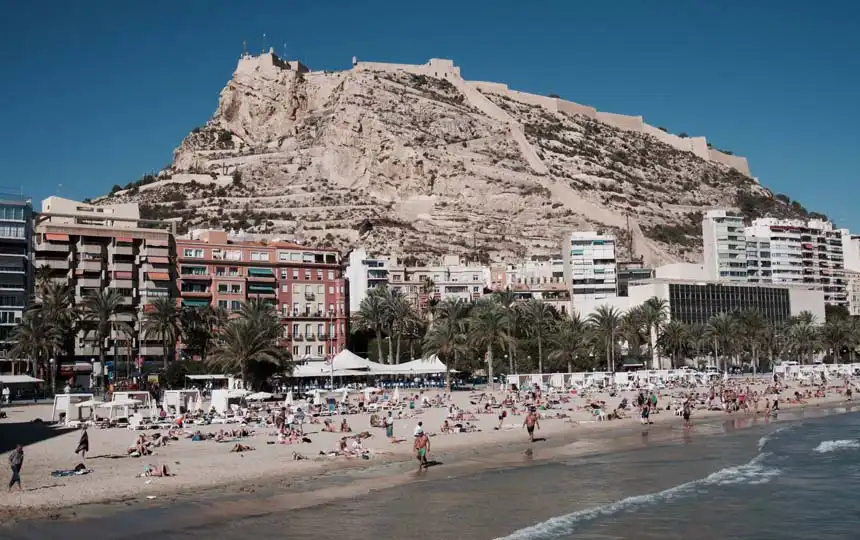 Die Burg Castillo Santa Barbara in Alicante, Spanien