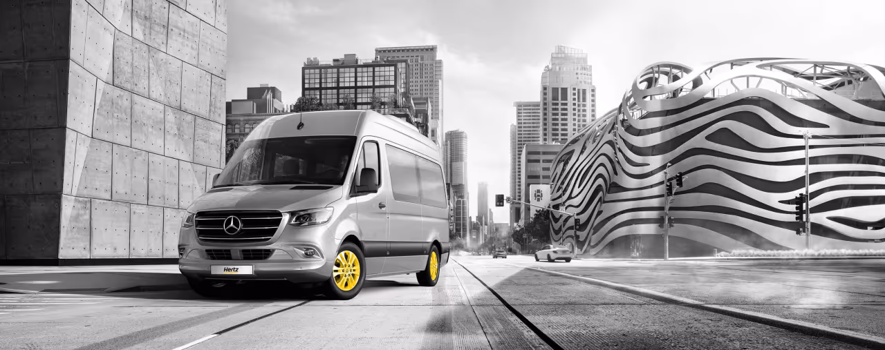 hertz transporter mercedesvan gelbe felgen