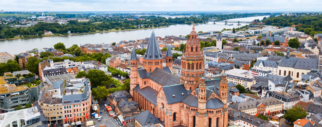 Panoramablick über die Altstadt von Mainz